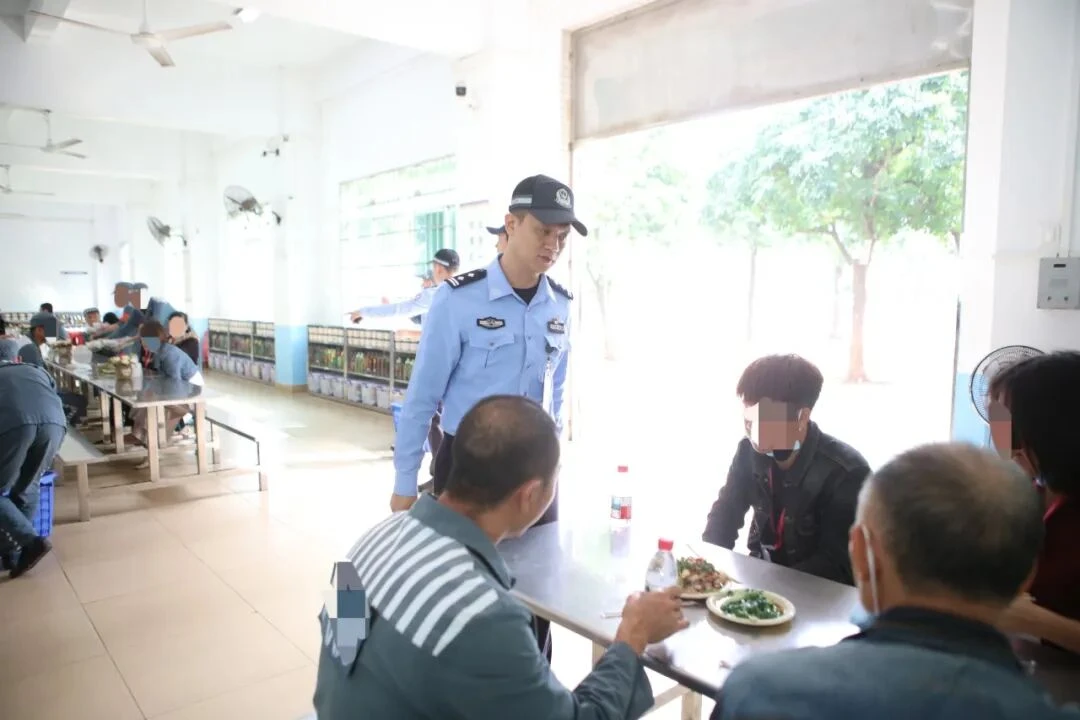 图片[16]-相逢释念 餐聚向善——海南省美兰监狱举行面对面会见及亲情会餐活动-家书速递|在线寄信|网上寄信|寄信软件|监狱寄信|看守所寄信